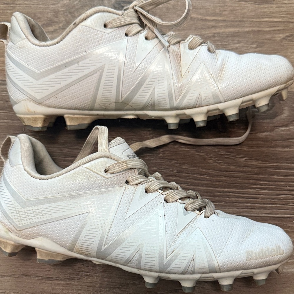 Kids White Riddell Soccer Cleats